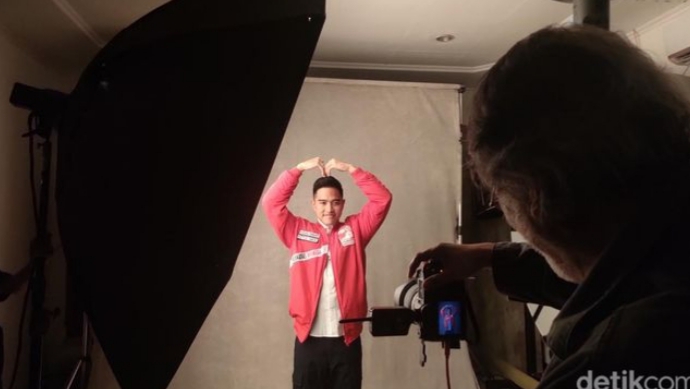 Pakai Jaket PSI, Tanda Kaesang Kenakan Atribut Partai