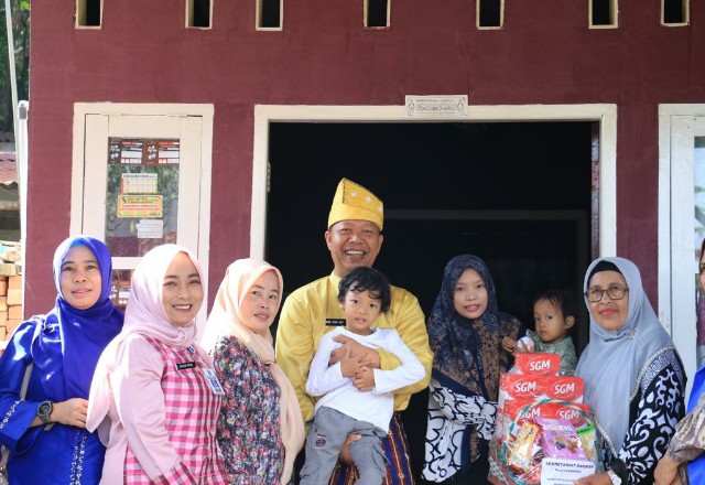 Tiga Anak Asuh Stunting di Marpoyan Damai Dapat Bantuan Tahap 2 dari Pemko Pekanbaru