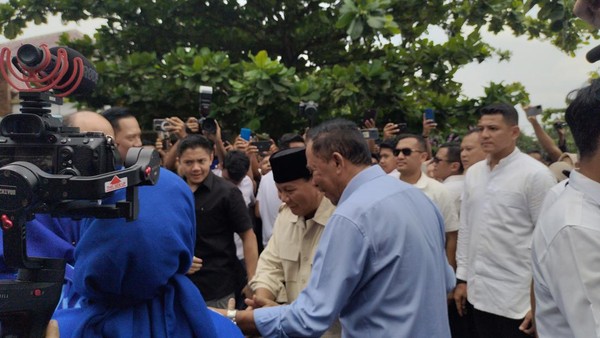 Teriakan 'Prabowo Menang' Menggema di Langit Lebak Banten