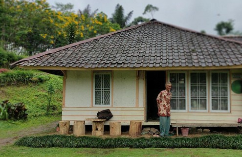 Viral Rumah Surga di Ciancur yang Kini Halamannya Hancur