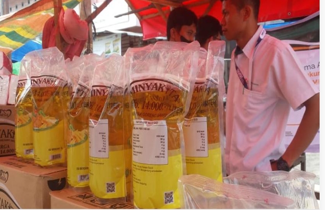 Pekanbaru Gelar Operasi Pasar Minyak Goreng Kemasan Minyak Kita