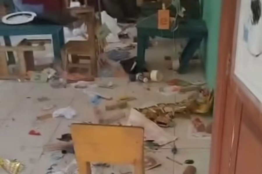 Ruang Kelas Dirusak, Guru TK di Pelalawan Syok Temukan Miras dan Alat Isap Sabu