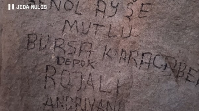 Bikin Malu RI, Viral Coret-coretan 'Depok' di Gua Hira