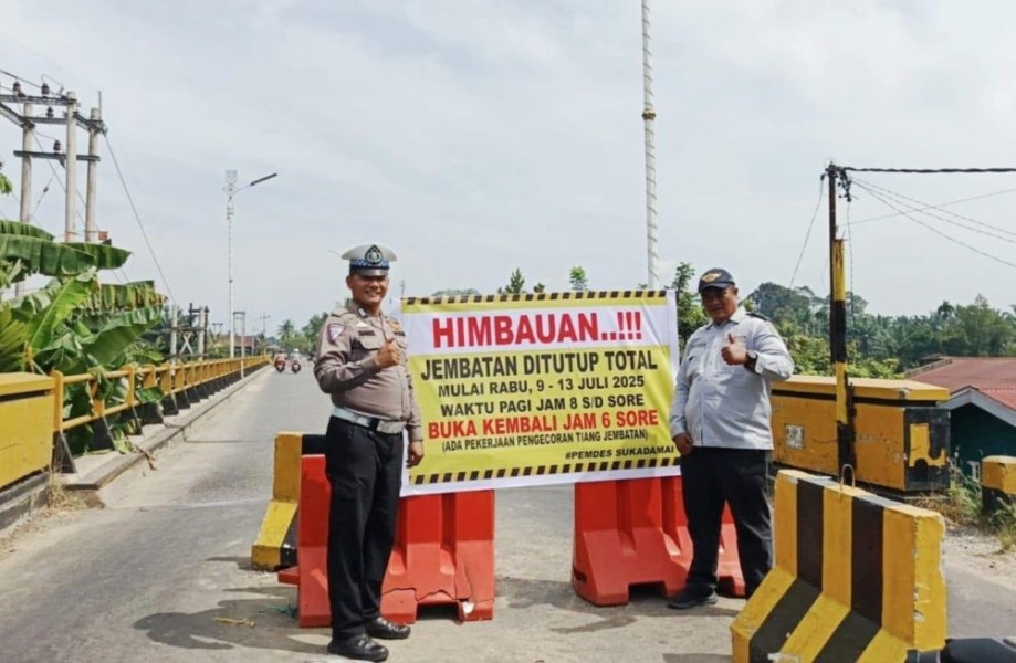 STOP! Jembatan Sungai Rokan Tutup Total, Semua Kendaraan Wajib Lewat Jalur Lain