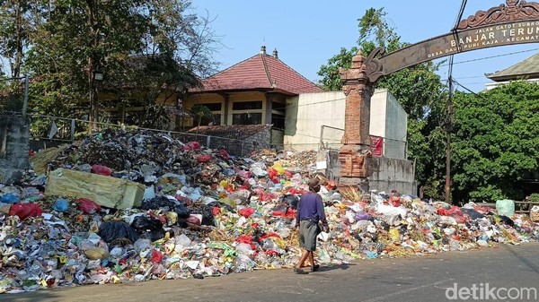 Wali Kota Denpasar Alami Kesulitan Atasi Sampah