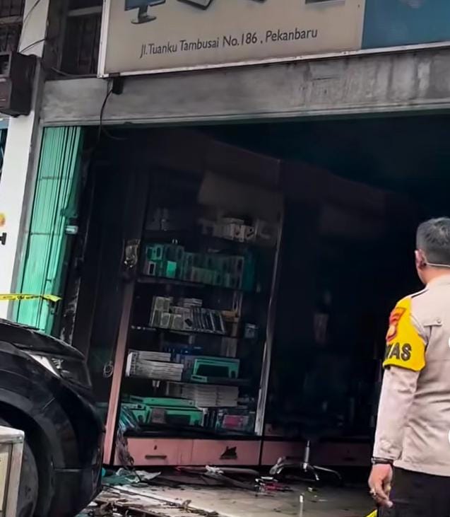 Kisah Sedih di Hari Minggu, Satu Keluarga Hangus Terbakar dalam Ruko di Pekanbaru