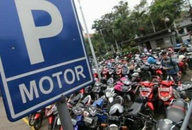 Dishub Pekanbaru Pastikan Juru Parkir yang Minta Tarif Lebih Dipecat
