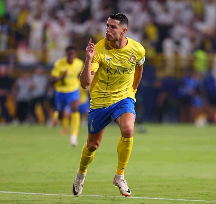 Dua Gol Ronaldo Menangkan Al-Nassr