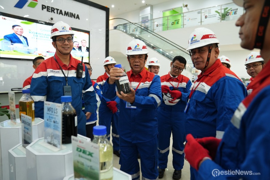 Komut PT PPN Tinjau Operasional Kilang Pertamina Dumai