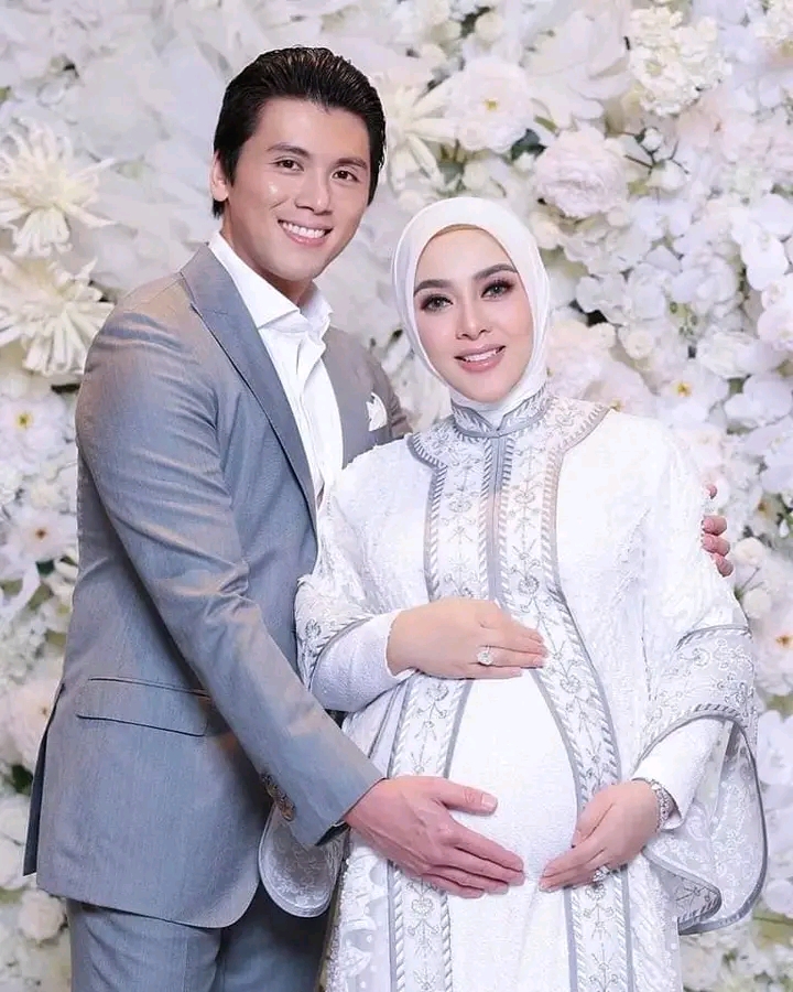 Syahrini Umumkan Kehamilan Pertamanya, Selamat!