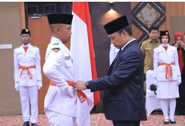 40 Anggota Paskibraka Kota Pekanbaru Dikukuhkan Pj Walikota