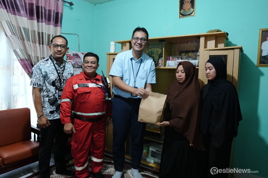 Kilang Pertamina Dumai Beri Beasiswa Pendidikan Rp150 Juta untuk Anak Almarhum