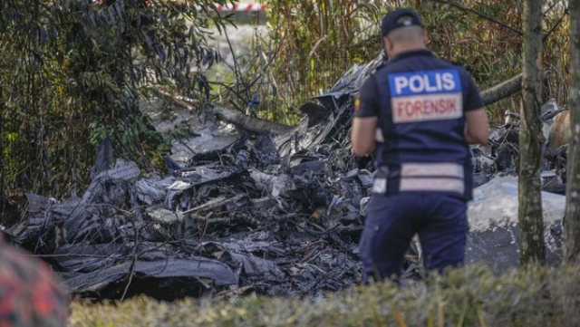 Pesawat Jet Pribadi Jatuh ke Jalan Tol Malaysia Bikin Geger, Tak Ada Panggilan Darurat