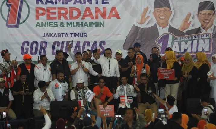 Potret Keseruan Kampanye Perdana Capres Anies Baswedan