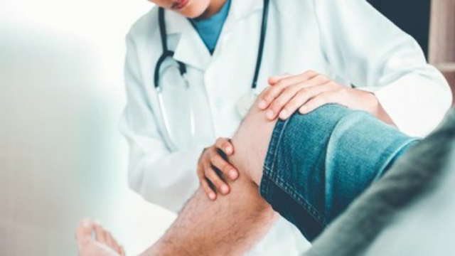 Tak Hanya Menyerang Orang Tua, Usia Muda Juga Bisa Terkena Asam Urat, Apa Ciri-cirinya?