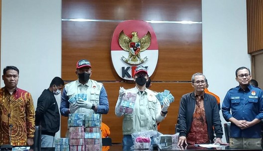 Miris! Demi Modal Ambisi Politiknya, Bupati Meranti Siasati dengan Tarik Upeti Sana-sini