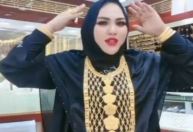 Viral Jemaah Haji Makassar Bawa Oleh-oleh Emas 1 Kg