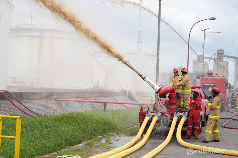 PT KPI Kilang Dumai Simulasikan Penanganan Kebakaran Kilang