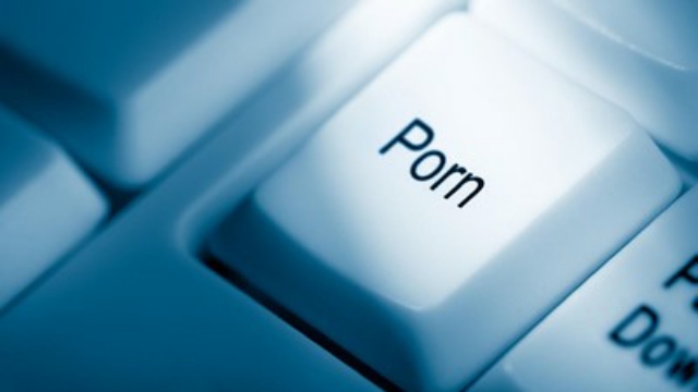 Disebut Bisa Bikin Otak Menyusut, Berikut 5 Bahaya Kecanduan Nonton Film Porno