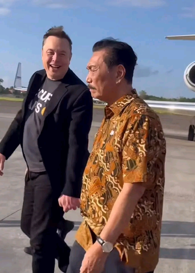 Luhut Sampaikan Elon Musk Tak Menyesal Terbang 32 Jam ke Indonesia