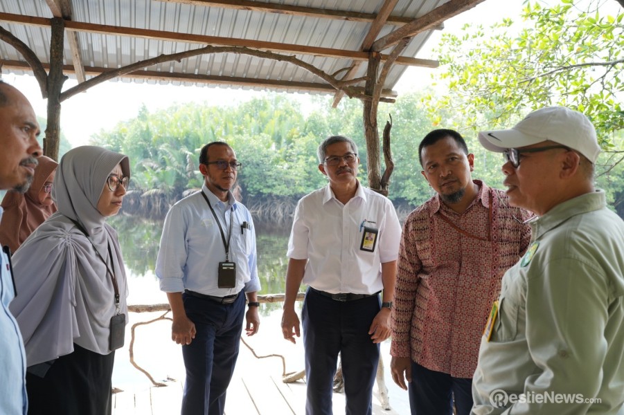 PT KPI dan Universitas Riau Teken Kerja Sama Pemeliharaan Mangrove