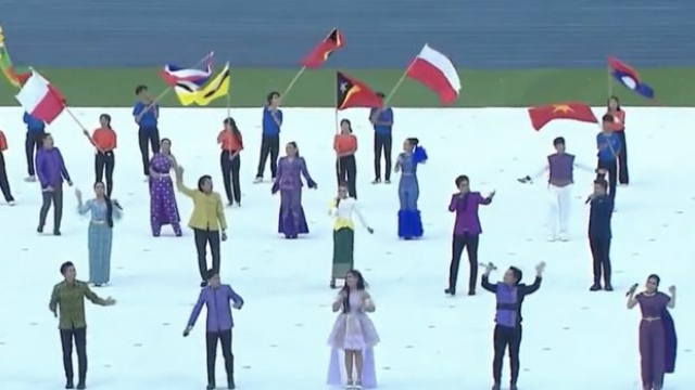 Bendera Indonesia Terbalik di Pra Pembukaan SEA Games, Netizen Indonesia Ngamuk