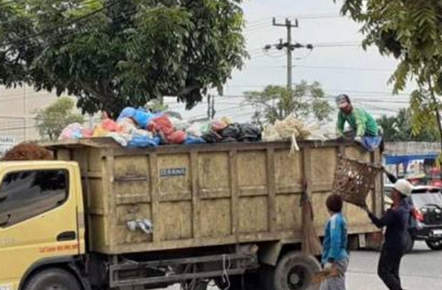 Operator Angkutan Sampah di Pekanbaru Diminta Maksimalkan Armadanya