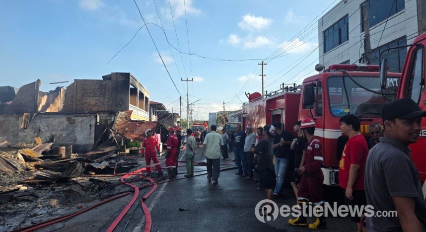 Pertamina Patra Niaga Kilang Pakning  Bantu Korban  Kebakaran  di Pasar Lama