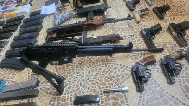 Densus 88 Tangkap Karyawan KAI Terduga Teroris di Bekasi, Senjata dan Amunisi Disita