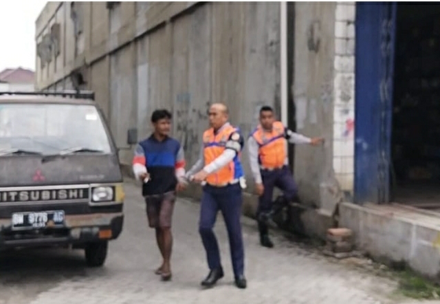 Pak Ogah yang Tengah Beraksi di Tuanku Tambusai Diamankan Dishub Pekanbaru