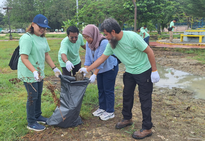 PHR Edukasi Pelajar dan Gelar Aksi Kolaboratif Bersihkan  Sampah
